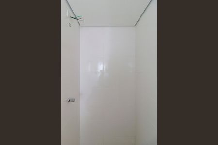 Studio para alugar com 27m², 0 quarto e sem vaga Studio para alugar com 27m², 0 quarto e sem vagaBanheiro