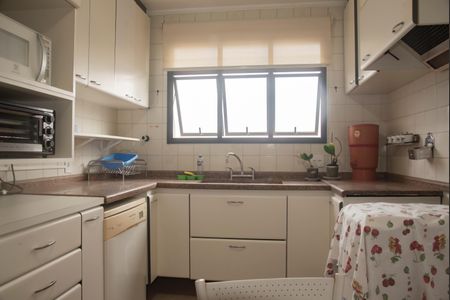 Apartamento à venda com 119m², 3 quartos e 2 vagasCozinha