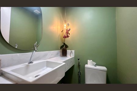 Apartamento à venda com 68m², 2 quartos e 2 vagasLavabo