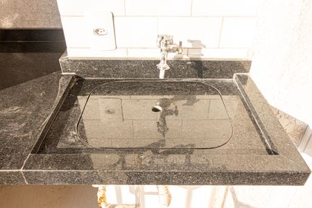 Apartamento à venda com 44m², 2 quartos e 1 vaga Apartamento à venda com 44m², 2 quartos e 1 vagaCozinha e Área de Serviço