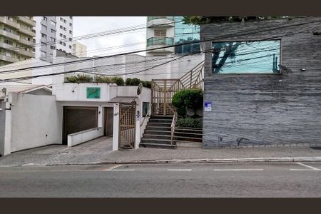 Apartamento à venda com 154m², 3 quartos e 3 vagas Apartamento à venda com 154m², 3 quartos e 3 vagasFachada+Placa