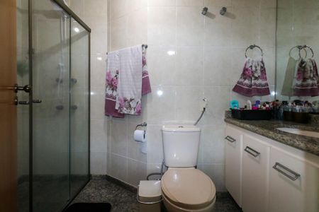 Apartamento à venda com 154m², 3 quartos e 3 vagas Apartamento à venda com 154m², 3 quartos e 3 vagasBanheiro da Suíte 1