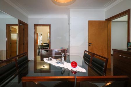 Apartamento à venda com 154m², 3 quartos e 3 vagas Apartamento à venda com 154m², 3 quartos e 3 vagasSala de Jantar