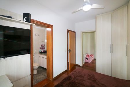 Apartamento à venda com 154m², 3 quartos e 3 vagas Apartamento à venda com 154m², 3 quartos e 3 vagasSuíte 1