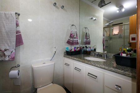 Apartamento à venda com 154m², 3 quartos e 3 vagas Apartamento à venda com 154m², 3 quartos e 3 vagasBanheiro da Suíte 1