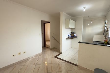 Casa de condomínio para alugar com 57m², 2 quartos e 1 vaga Casa de condomínio para alugar com 57m², 2 quartos e 1 vagaSala