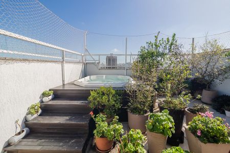 Apartamento à venda com 240m², 2 quartos e 2 vagasTerraço