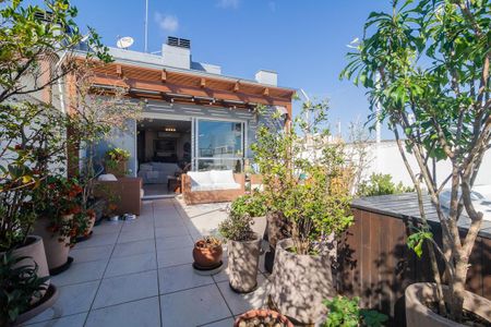 Apartamento à venda com 240m², 2 quartos e 2 vagasTerraço