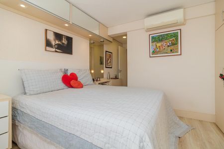 Apartamento à venda com 240m², 2 quartos e 2 vagasQuarto 1