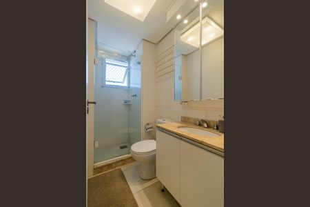 Apartamento à venda com 240m², 2 quartos e 2 vagasBanheiro