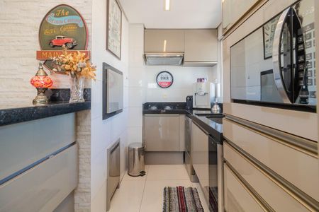 Apartamento à venda com 240m², 2 quartos e 2 vagasCozinha