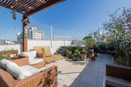 Apartamento à venda com 240m², 2 quartos e 2 vagasTerraço