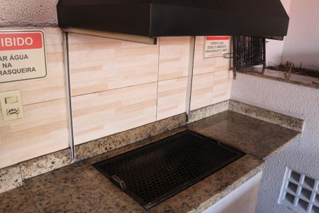 Apartamento para alugar com 65m², 2 quartos e 1 vagaÁrea comum - Churrasqueira