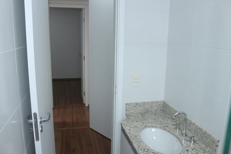 Apartamento para alugar com 65m², 2 quartos e 1 vagaBanheiro da Suíte 1