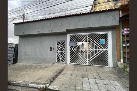 Casa à venda com 180m², 3 quartos e 4 vagasFachada