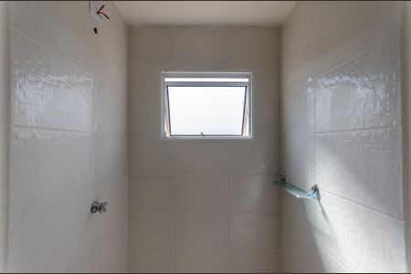 Apartamento para alugar com 60m², 2 quartos e sem vagaBanheiro