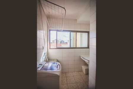 Apartamento à venda com 145m², 3 quartos e 2 vagas Apartamento à venda com 145m², 3 quartos e 2 vagasÁrea de Serviço