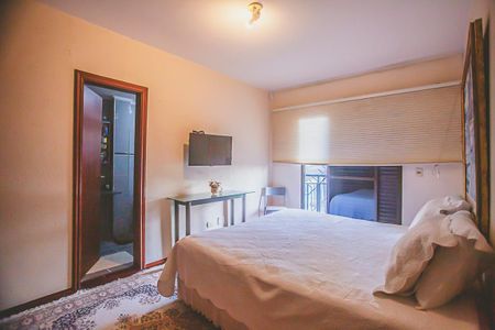 Apartamento à venda com 145m², 3 quartos e 2 vagas Apartamento à venda com 145m², 3 quartos e 2 vagasQuarto