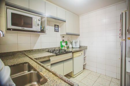 Apartamento à venda com 145m², 3 quartos e 2 vagas Apartamento à venda com 145m², 3 quartos e 2 vagasCozinha