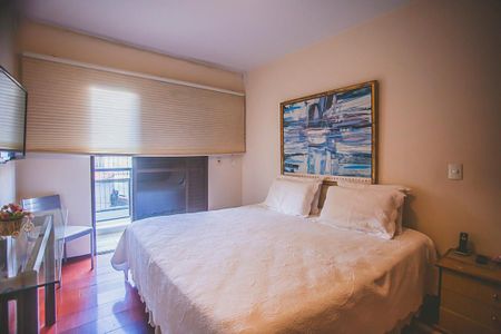 Apartamento à venda com 145m², 3 quartos e 2 vagas Apartamento à venda com 145m², 3 quartos e 2 vagasQuarto