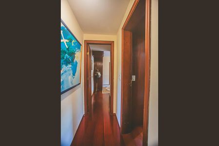 Apartamento à venda com 145m², 3 quartos e 2 vagas Apartamento à venda com 145m², 3 quartos e 2 vagasCorredor