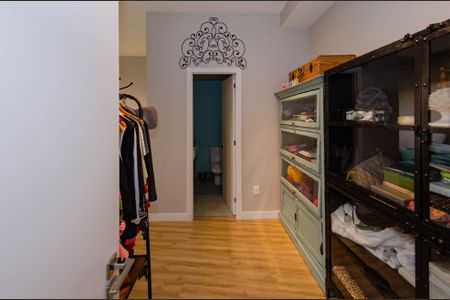 Apartamento à venda com 77m², 2 quartos e 2 vagasSuíte