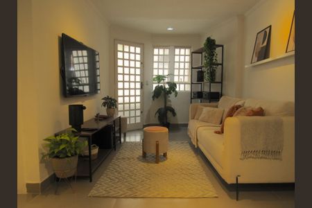 Sala de casa para alugar com 2 quartos, 100m² em Pestana, Osasco