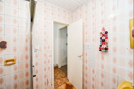 Casa à venda com 110m², 2 quartos e 2 vagas Casa à venda com 110m², 2 quartos e 2 vagasBanheiro