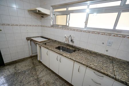 Casa para alugar com 70m², 2 quartos e 1 vaga Casa para alugar com 70m², 2 quartos e 1 vagaCozinha