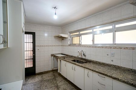 Casa para alugar com 70m², 2 quartos e 1 vaga Casa para alugar com 70m², 2 quartos e 1 vagaCozinha