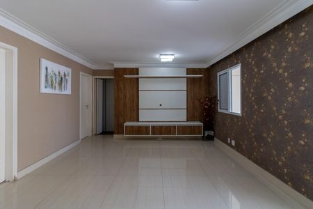Apartamento para alugar com 110m², 2 quartos e 2 vagasSala
