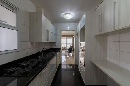 Apartamento para alugar com 110m², 2 quartos e 2 vagasCozinha