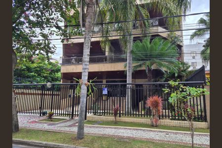 Apartamento à venda com 400m², 4 quartos e 6 vagas Apartamento à venda com 400m², 4 quartos e 6 vagasFachada do Prédio