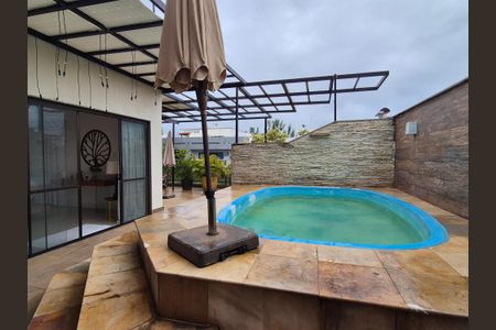 Apartamento à venda com 400m², 4 quartos e 6 vagas Apartamento à venda com 400m², 4 quartos e 6 vagasVaranda