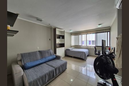 Apartamento à venda com 400m², 4 quartos e 6 vagas Apartamento à venda com 400m², 4 quartos e 6 vagasSuíte 2