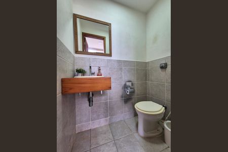 Apartamento à venda com 400m², 4 quartos e 6 vagas Apartamento à venda com 400m², 4 quartos e 6 vagasLavabo