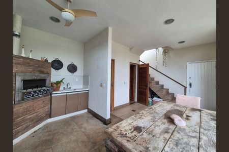 Apartamento à venda com 400m², 4 quartos e 6 vagas Apartamento à venda com 400m², 4 quartos e 6 vagasVaranda