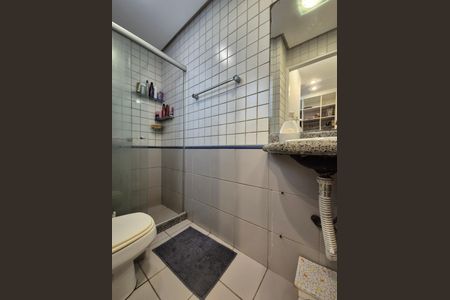 Apartamento à venda com 400m², 4 quartos e 6 vagas Apartamento à venda com 400m², 4 quartos e 6 vagasBanheiro da Suíte 4