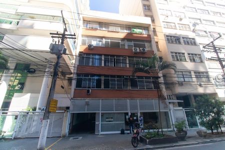 Fachada de apartamento para alugar com 1 quarto, 55m² em Icaraí, Niterói