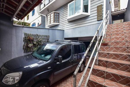 Casa à venda com 140m², 3 quartos e 2 vagas Casa à venda com 140m², 3 quartos e 2 vagasGaragem