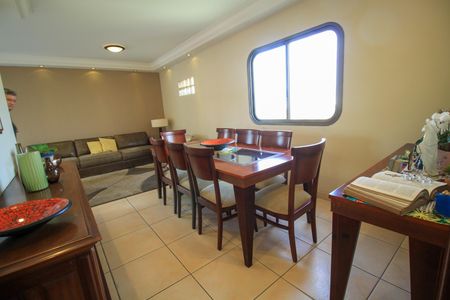 Apartamento à venda com 175m², 3 quartos e 3 vagasSala