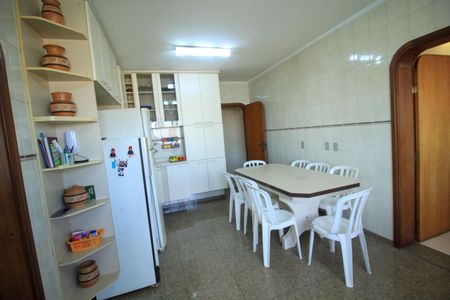 Apartamento à venda com 175m², 3 quartos e 3 vagasCozinha