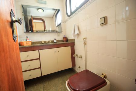 Apartamento à venda com 175m², 3 quartos e 3 vagasBanheiro Suíte 3