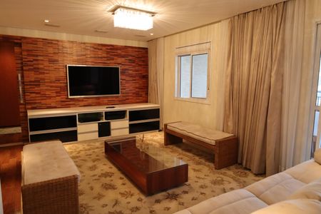 Apartamento para alugar com 326m², 6 quartos e 4 vagasSala