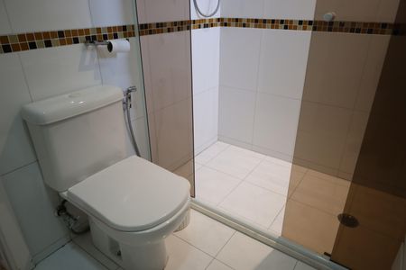 Apartamento para alugar com 326m², 6 quartos e 4 vagasBanheiro da Suíte 3