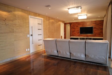 Apartamento para alugar com 326m², 6 quartos e 4 vagasSala