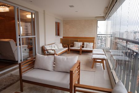 Apartamento para alugar com 326m², 6 quartos e 4 vagasÁrea Gourmet