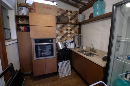 Casa de condomínio à venda com 130m², 3 quartos e 2 vagas Casa de condomínio à venda com 130m², 3 quartos e 2 vagasQuintal