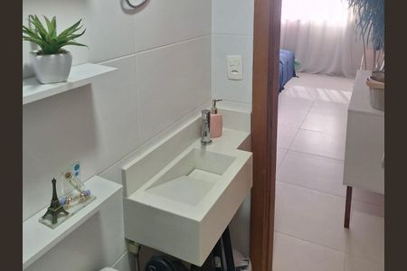 Casa de condomínio à venda com 130m², 3 quartos e 2 vagas Casa de condomínio à venda com 130m², 3 quartos e 2 vagasLavabo