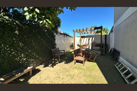 Casa de condomínio à venda com 130m², 3 quartos e 2 vagas Casa de condomínio à venda com 130m², 3 quartos e 2 vagasÁrea comum